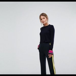 Black sweater pretty sleeve detail